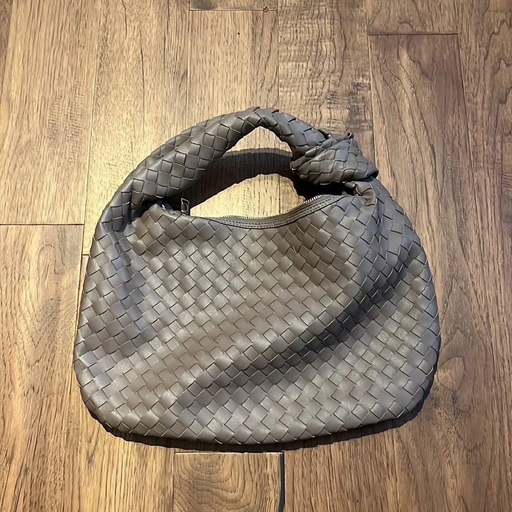 Shoulder tote bag